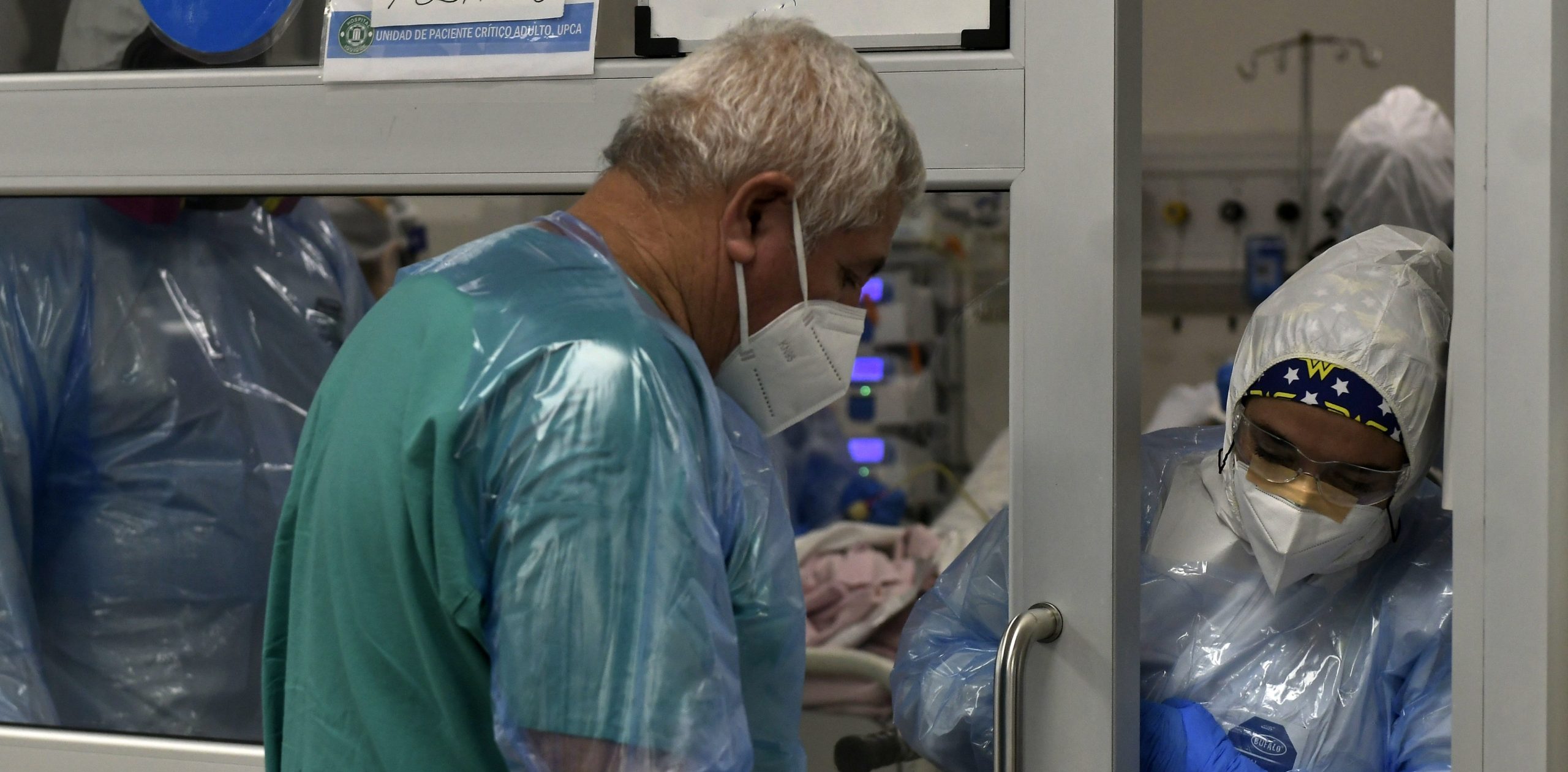 Informe ICOVID revela regiones con mayor transmisión: contagios se estabilizaron en niveles críticos