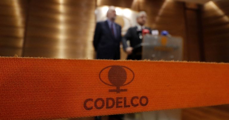 Presidente de la Federación de Trabajadores del Cobre insiste en que Codelco no puede venderse