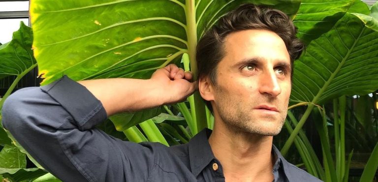 El nuevo rumbo de Emilio Edwards tras salir de 'Verdades Ocultas': está dedicado al yoga y es coach