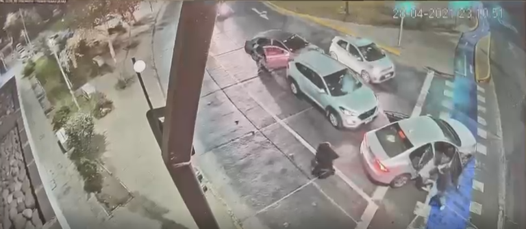 Video da cuenta del momento en que escolta de subsecretaria Martorell frustró encerrona a tiros