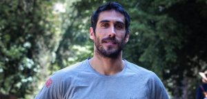 ¿Siguiendo los pasos de Pangal? Pedro Astorga muestra la casa que construye en el sur de Chile