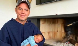 Hija de José Miguel Viñuela tiene cuatro meses