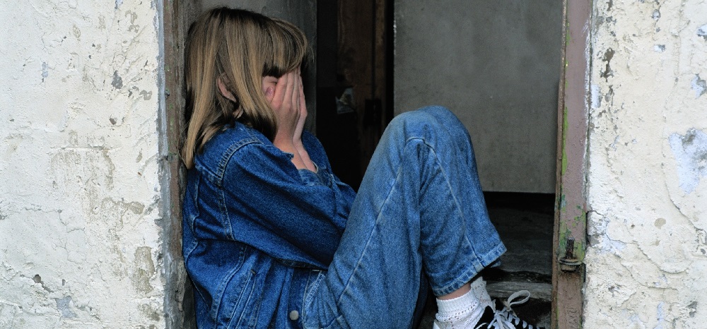 Niña de 12 años se fue a vivir con abuela tras ser violada: a los días supo que estaba embarazada