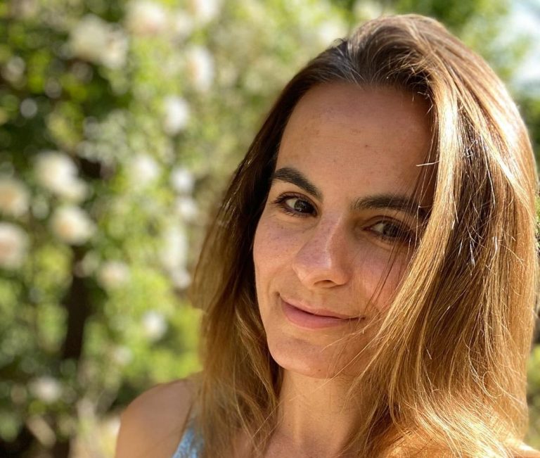 Pía Guzmán mostró cómo luce su guatita con 6 meses de embarazo: 