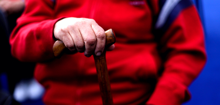 Hallan a mujer de 82 años abandonada por sus hijos en Valparaíso: no la visitaban hace 6 años