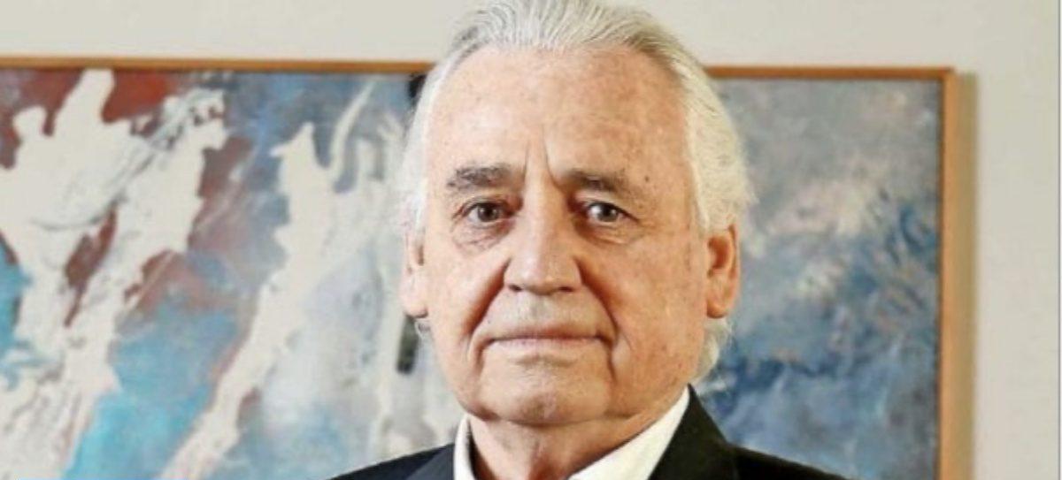 Investigan a Clínica Las Condes por escándalo de director: fue inoculado con tercera dosis de vacuna