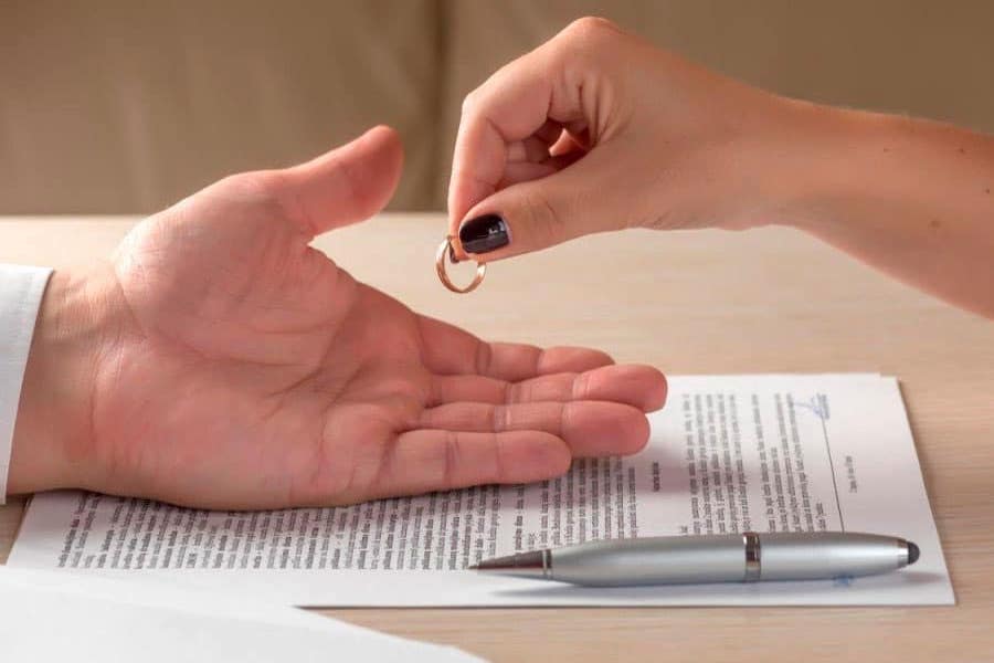 Despachan a ley proyecto que elimina conducta homosexual como causal de divorcio por culpa