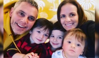 José Miguel Viñuela y su hija Clara en primer día de clases