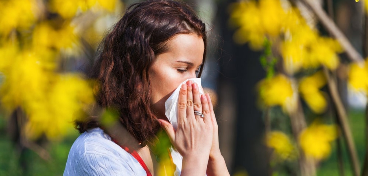 Primavera y COVID-19: ¿cómo diferenciar los síntomas del virus de una rinitis alérgica?