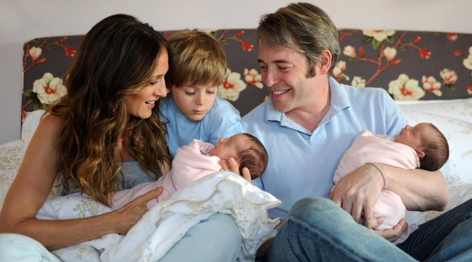 Captura | Sarah con su esposo Matthew Broderick y sus tres hijos