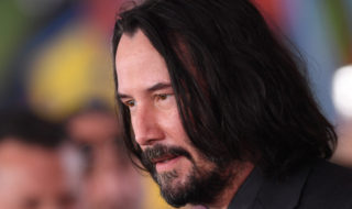 Keanu Reeves realiza lujoso regalo a sus dobles de acción