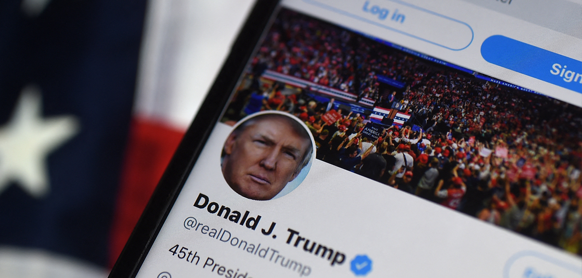 Trump pide reapertura de su cuenta de Twitter