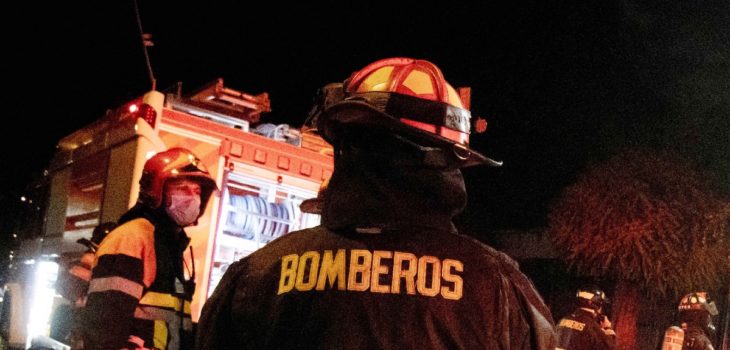 Niños de uno y dos años fallecen en incendio en Ñuble: estufa artesanal sería la causa del siniestro