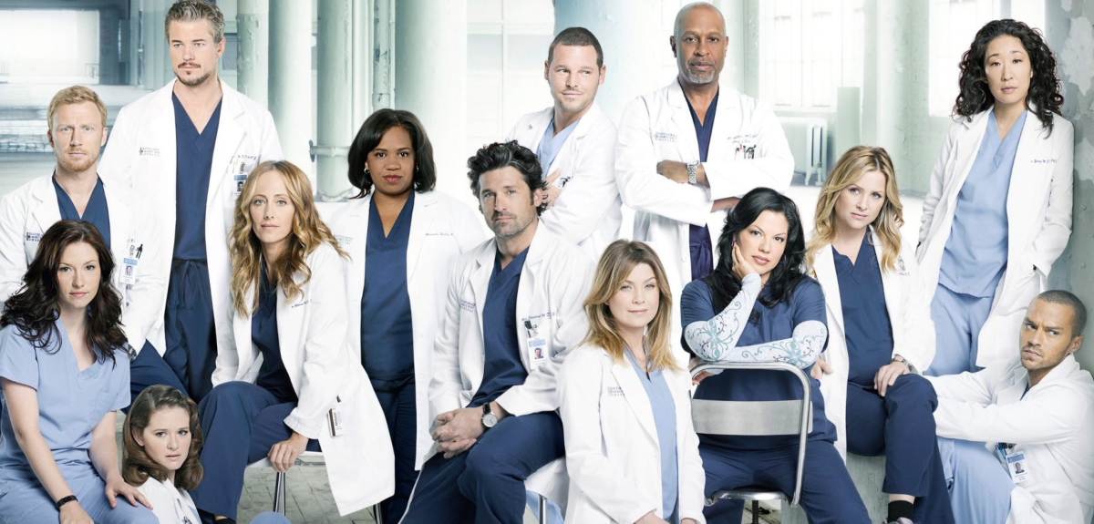 El elenco original de Grey's Anatomy, se reunió este lunes en los Premios Emmy 2023, generando un nostálgico momento en la noche.