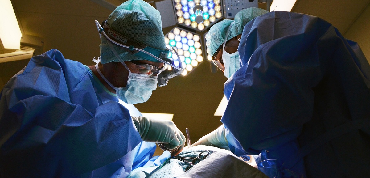 operacion ecuatoriana tumor seis kilos