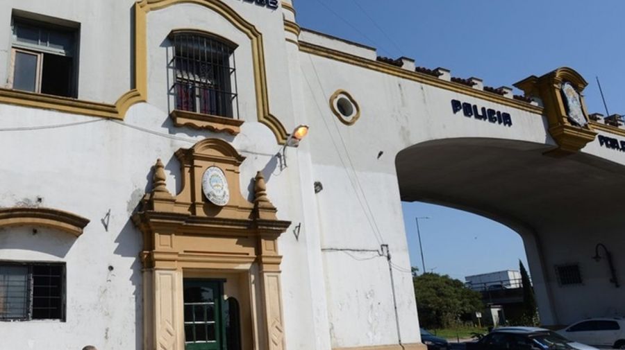 La comisaría 10ª de Lomas de Zamora envió agentes para verificar el estado de la bebé y detuvo a su abuela.