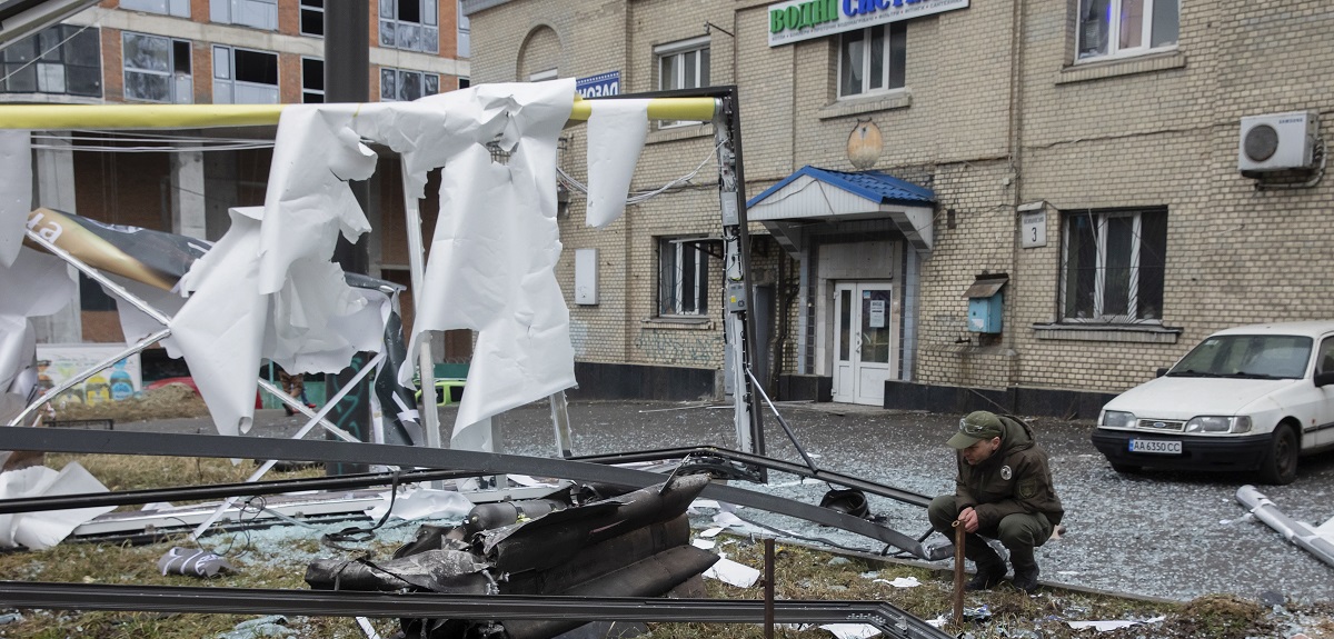 Reportan más de 200 ataques en contra de Ucrania: Rusia ocupó la antigua central nuclear de Chernoby