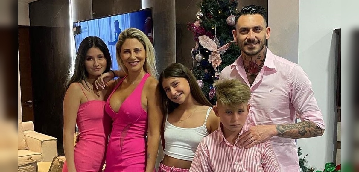 Hijas de Mauricio Pinilla dedicaron tiernos mensajes por su cumpleaños: Gissella Gallardo se sumó con bella postal de ambos