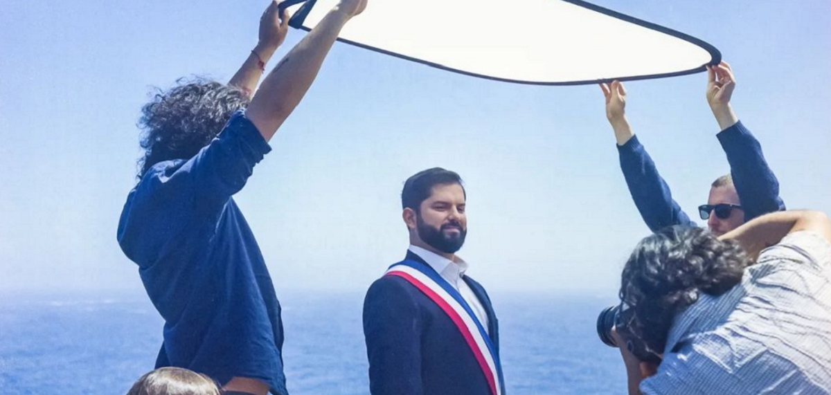 El mar es real: así se vivió el 'backstage' de la fotografía presidencial oficial de Gabriel Boric