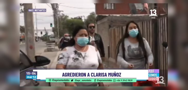 Clarisa Muñoz y equipo de Aquí somos todos, fue agredido y amenazado en vivo por malos arrendatarios