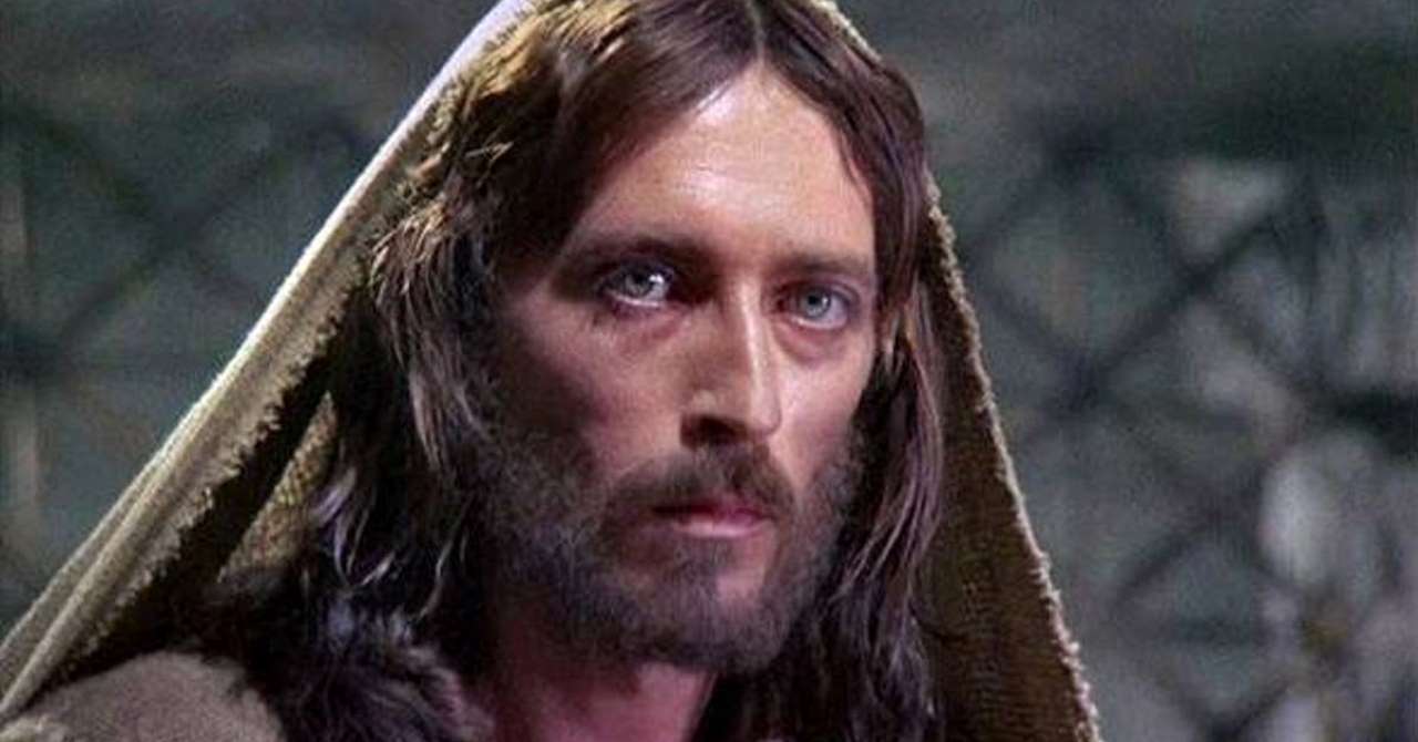 A 45 años del estreno: ¿qué fue de Robert Powell, el actor que protagonizó "Jesús de Nazareth"?