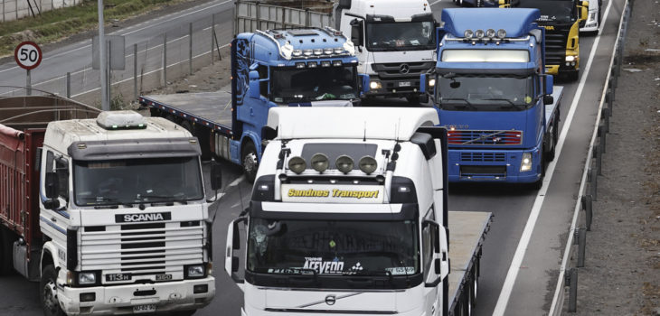 Camioneros anuncian que mantendrán cortes en rutas