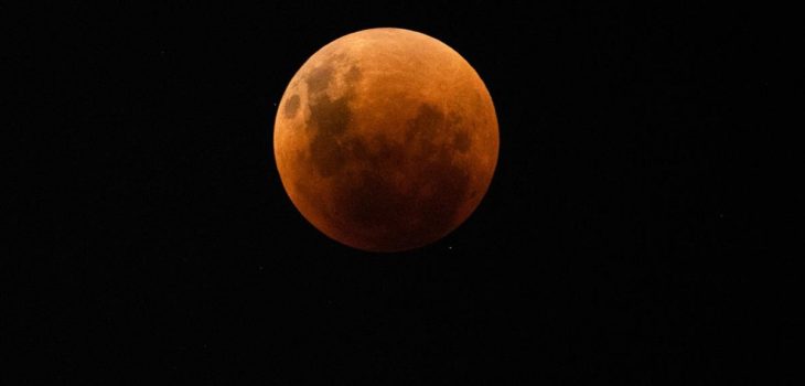 Eclipse de luna de sangre en Chile