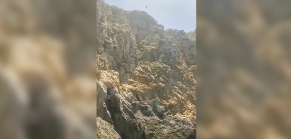 Hombre muere tras saltar al mar desde un acantilado en España