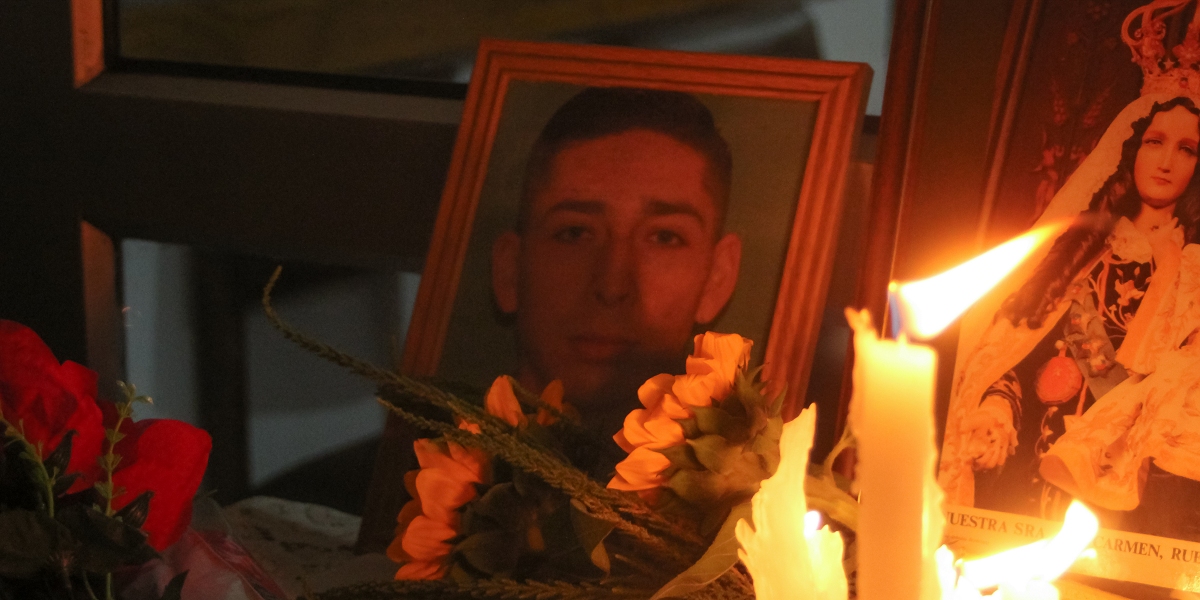 Padre de carabinero asesinado en Chillán emplazó al Gobierno de Boric: "Basta del basureo"