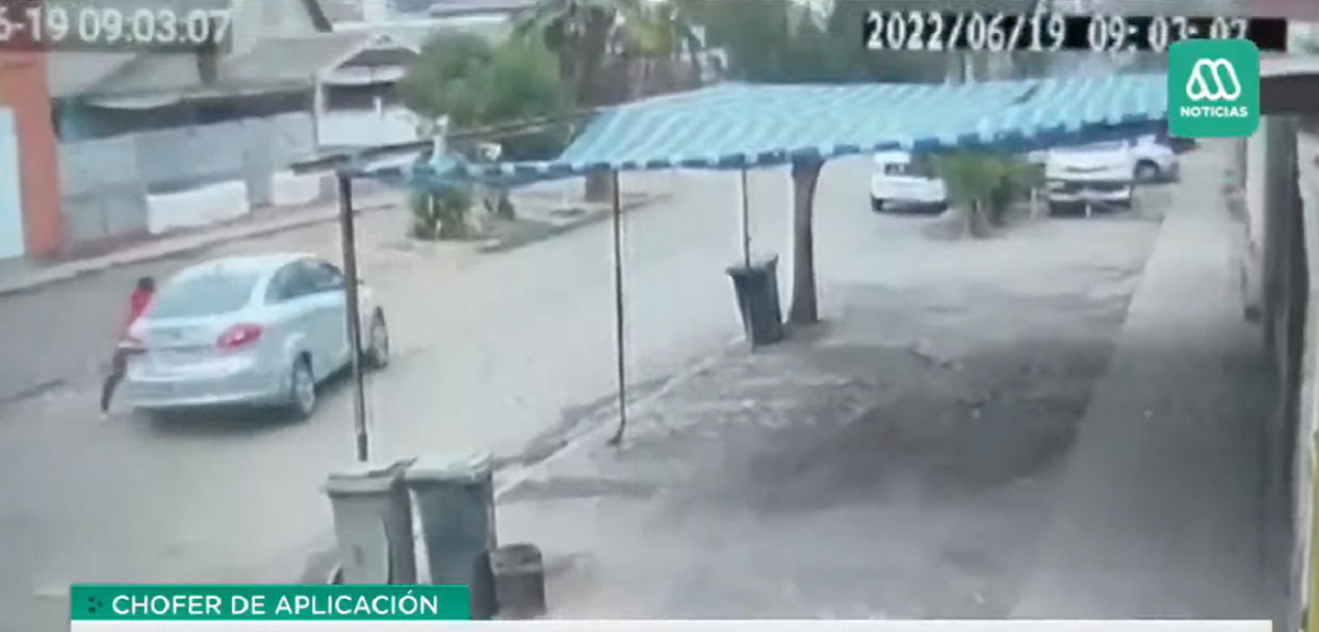 Hombre muere al intentar evitar robo de su auto en Cerro Navia: fue arrastrado por cuatro cuadras