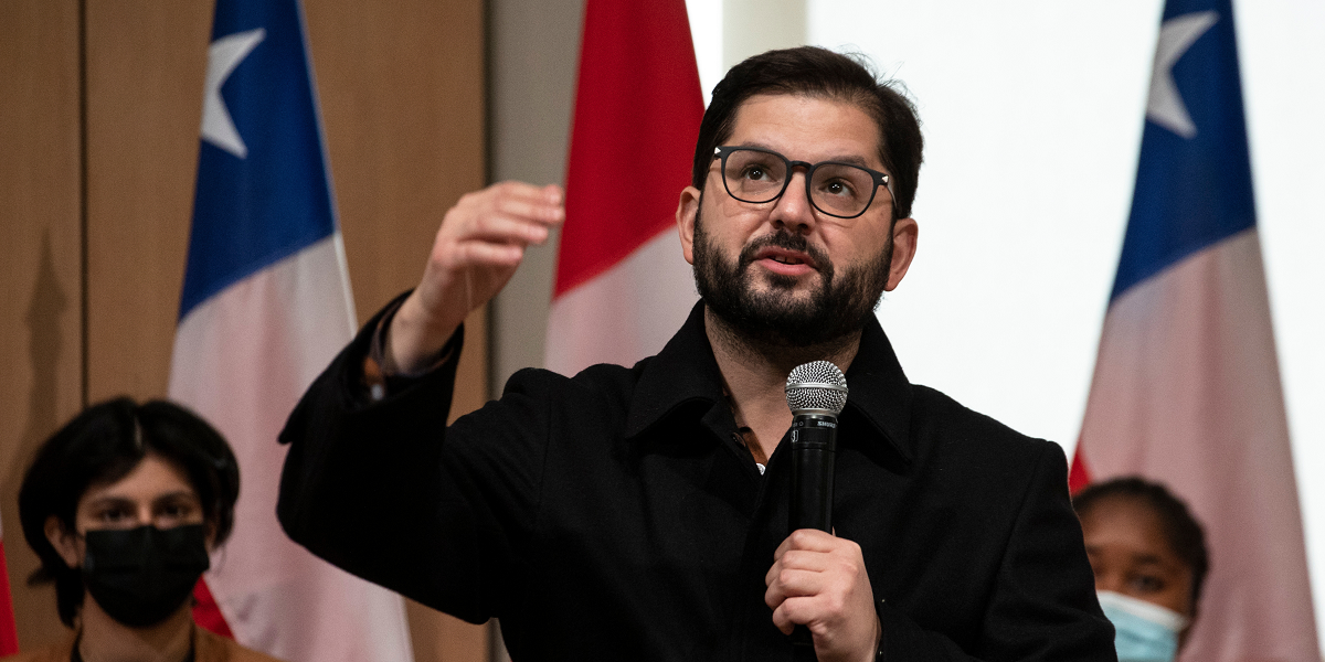 Gabriel Boric sacó aplausos tras hablar en tres idiomas durante encuentro con mandatario canadiense
