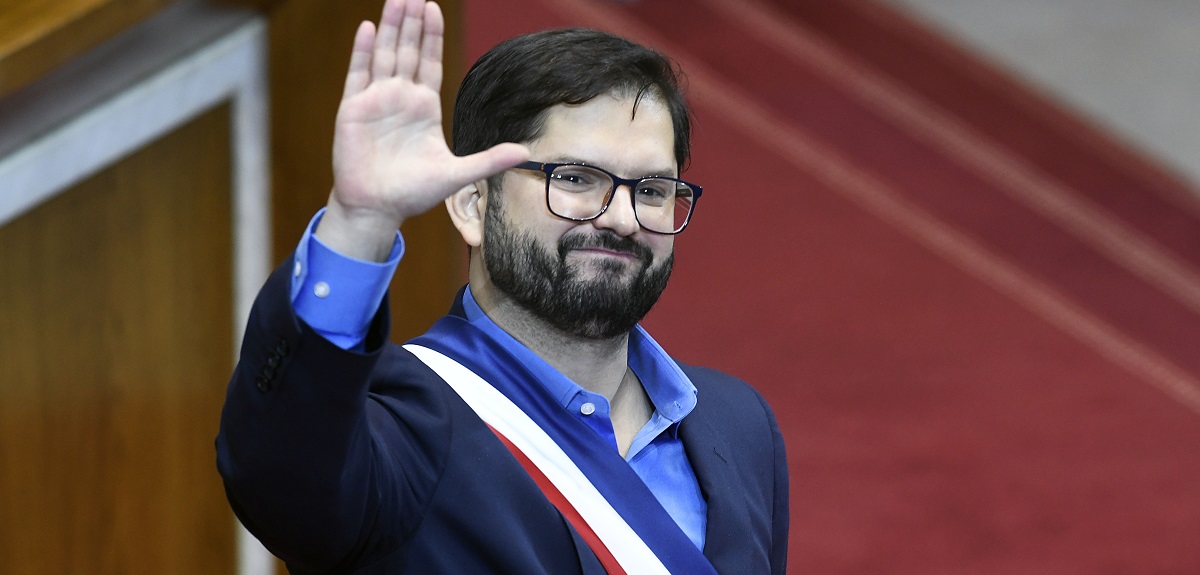 Gabriel Boric y norma aprobada por la Convención que prohíbe su reelección: 