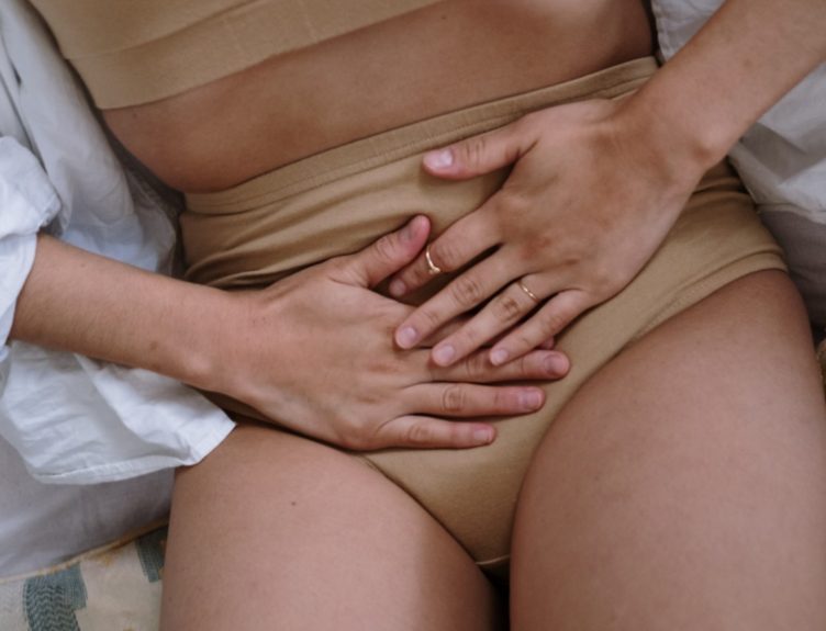 ¿Qué son los ovarios poliquísticos? Los síntomas para detectarlo y evitar complicaciones 