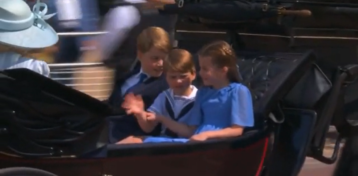 Princesa Charlotte y sus hermanos Louis y George
