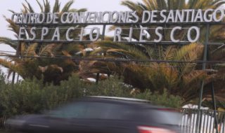 El estremecedor relato de testigo de balacera en Espacio Riesco: “Vi gente tirándose de unos 3 metros”