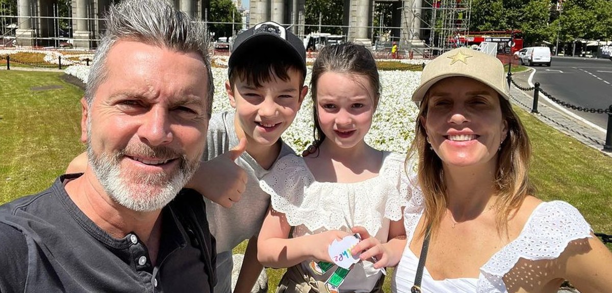 Diana Bolocco y sus vacaciones de ensueño con su familia en Madrid: “Felices los 4”
