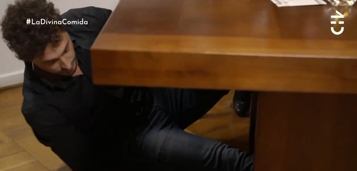 Joche mesa coja Yasmín Valdés Divina Comida