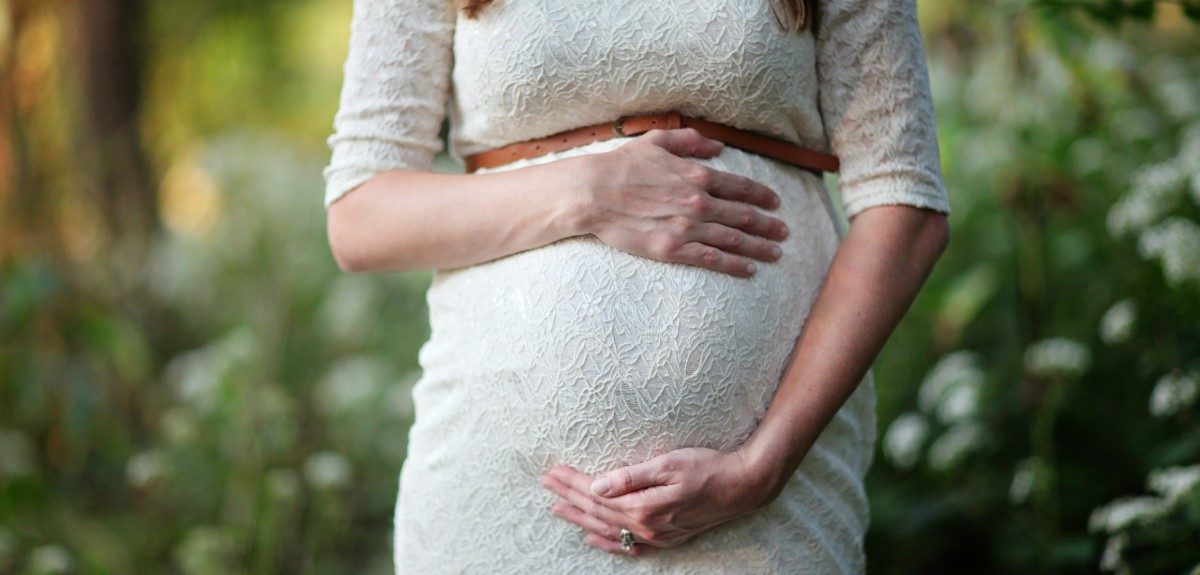 Antojos extraños en embarazadas: las graves consecuencias en el bebé del desconocido síndrome de Pica 