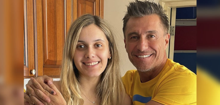 Fernando Solabarrieta despide a su hija Maite que se va a Estados Unidos