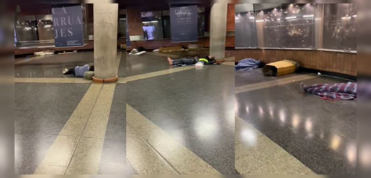 Viralizan crudo registro de decenas de personas durmiendo en plena estación del Metro