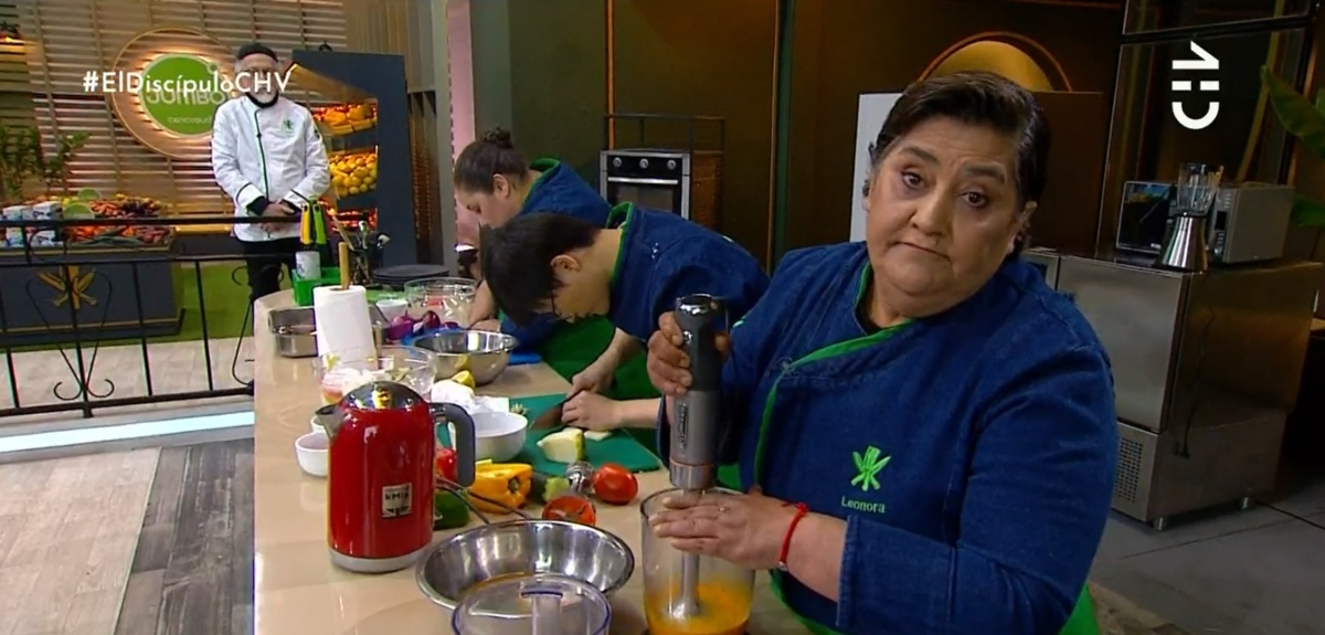 Ennio retó a Leonor