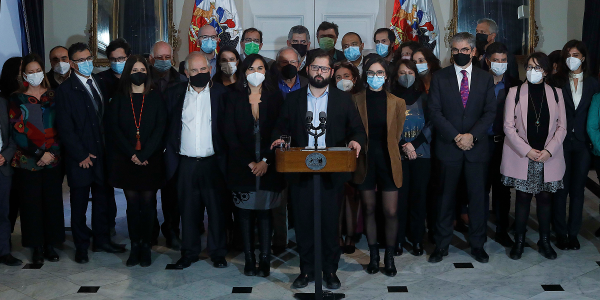 Gobierno anunció su primer cambio de gabinete: se realizará este martes al mediodía