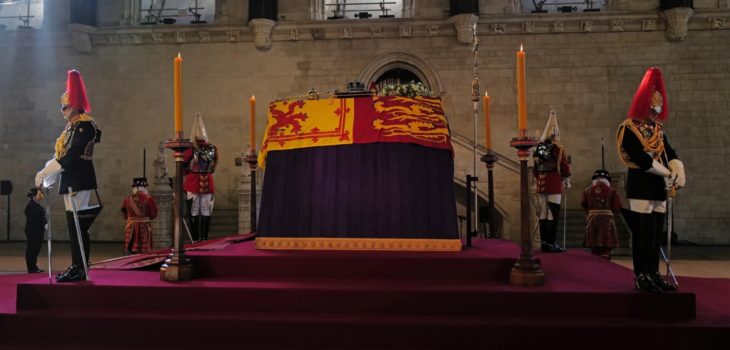 Féretro reina Isabel II