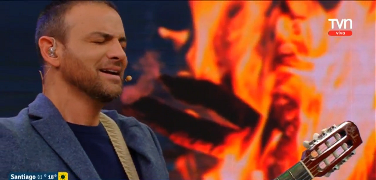 Gonzalo Ramírez sorprendió al cantar y tocar guitarra en el matinal: homenajeó a los Enanitos Verdes