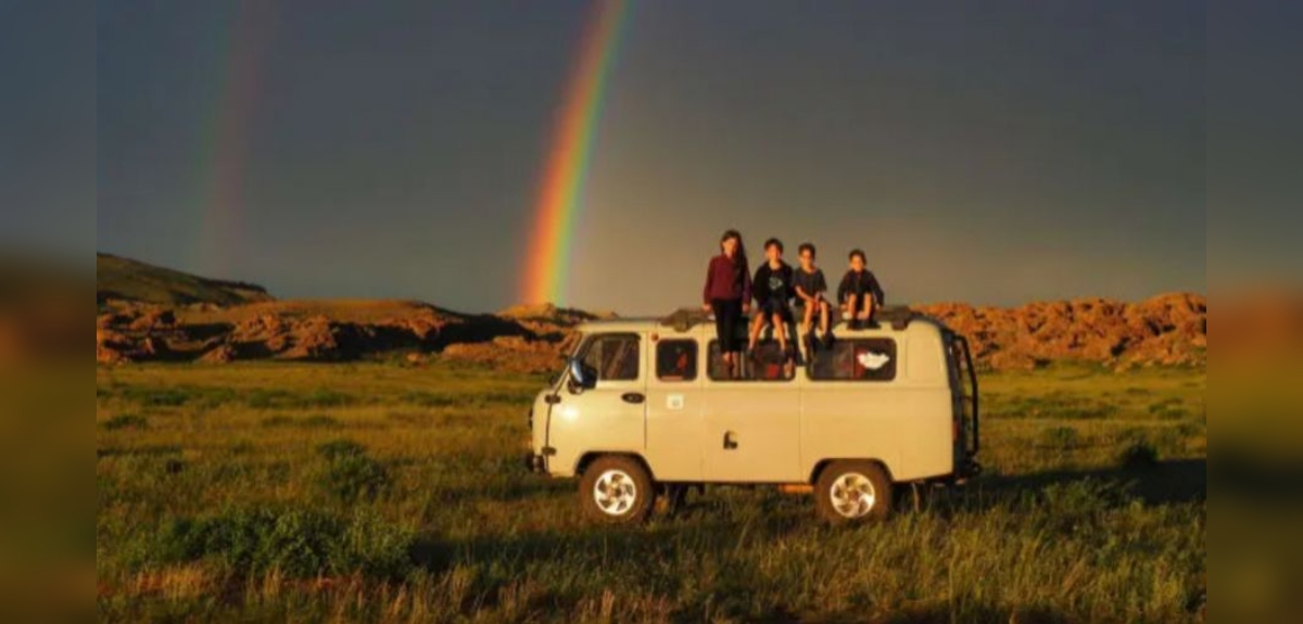 matrimonio recorre el mundo con sus hijos que perderán la visión