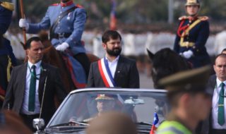 Presidente Boric primra parada militar