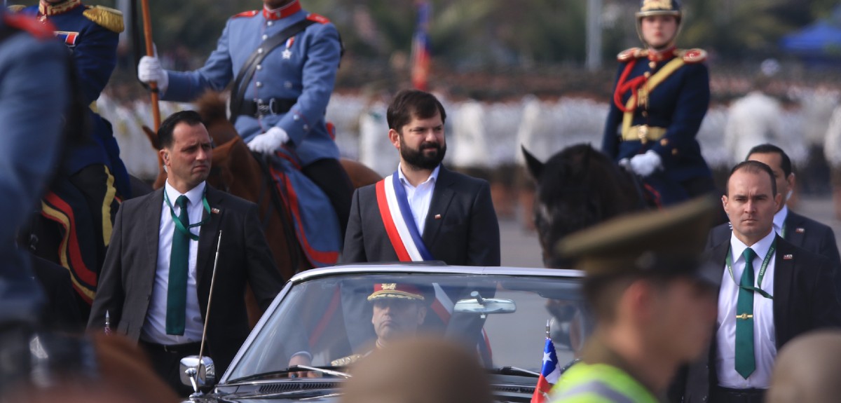 Presidente Boric primra parada militar