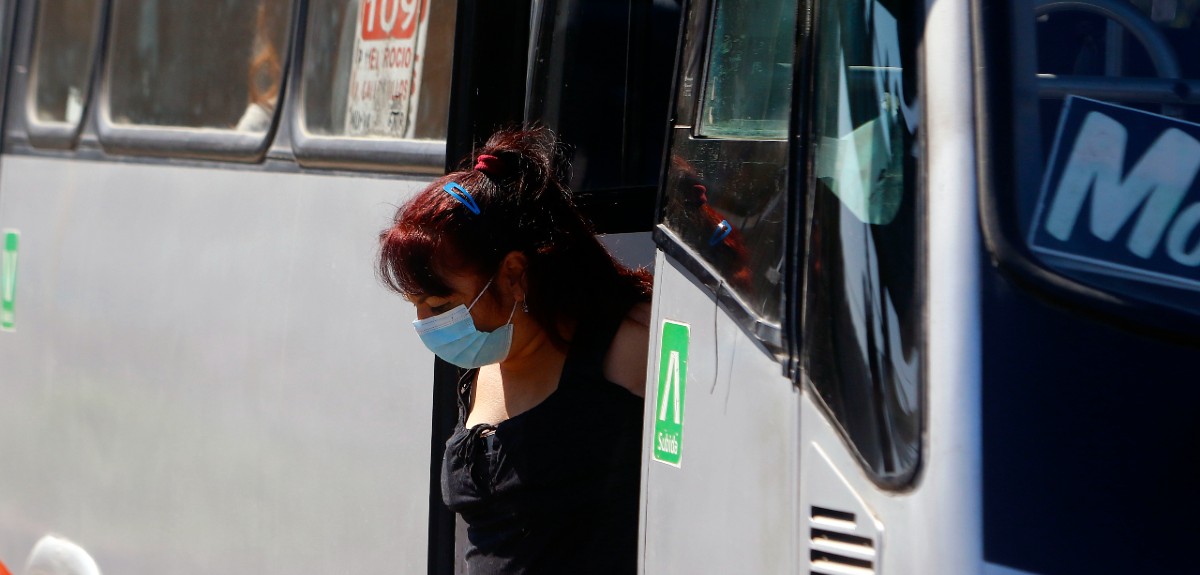 Revisa qué servicio de trasporte es gratuito para el plebiscito en tu región: 58 corresponden a la RM