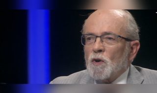 Profesor José Maza relató bullying