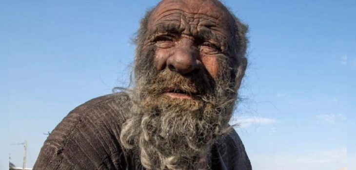 Murió Amou Haji, el hombre más sucio del mundo